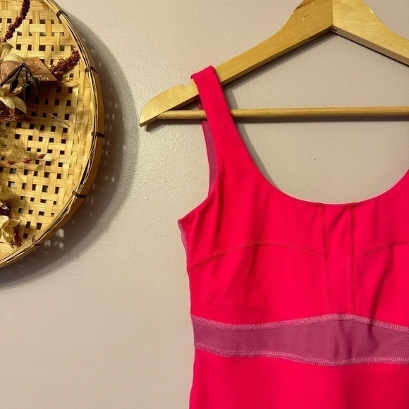 Lululemon Dance, Floss, Travel, Neon Pink Tank  Top - Picture 2 of 9